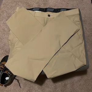 NWT Nike Mens Slim Fit pants